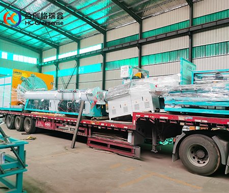 雙塑纏繞管設備發(fā)貨