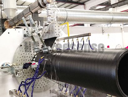 實(shí)壁纏繞管設(shè)備